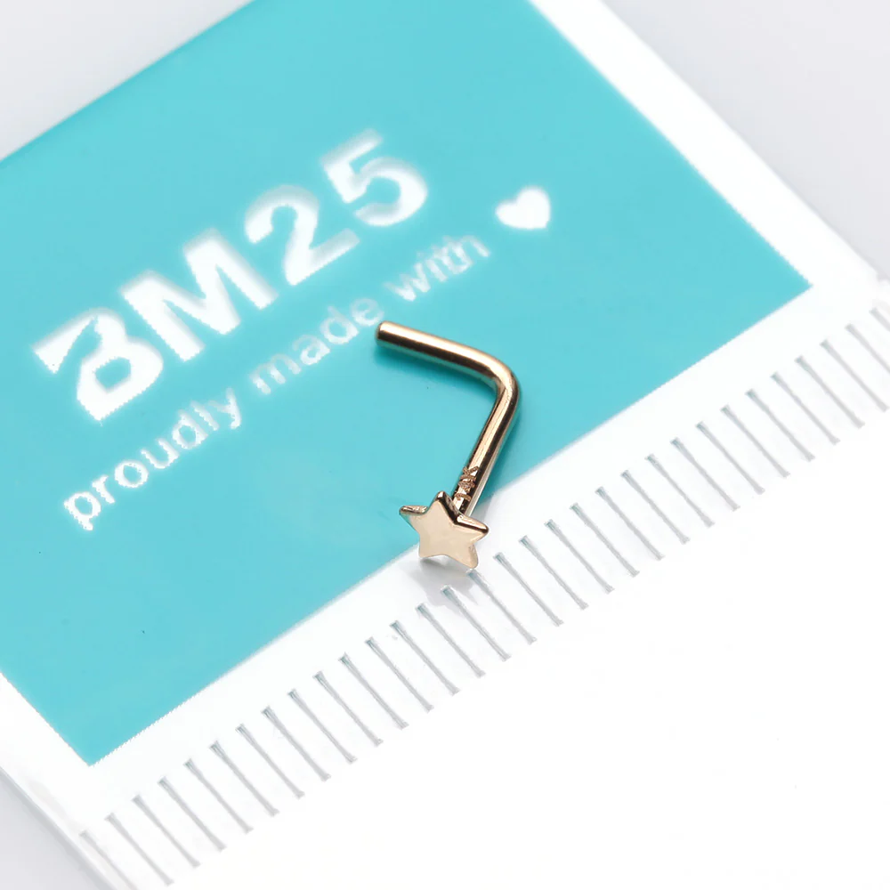 14 Karat Gold Flat Star Top L-Shaped Nose Ring - Image 3