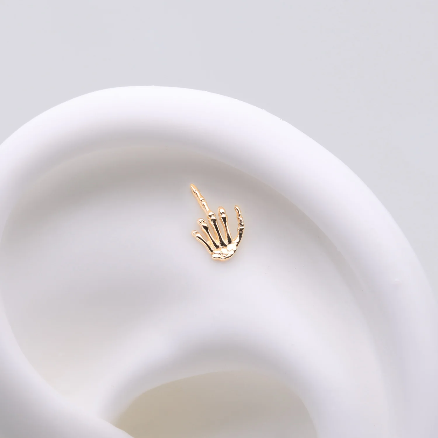 14 Karat Gold OneFit Threadless Middle Finger Top Part - Image 2