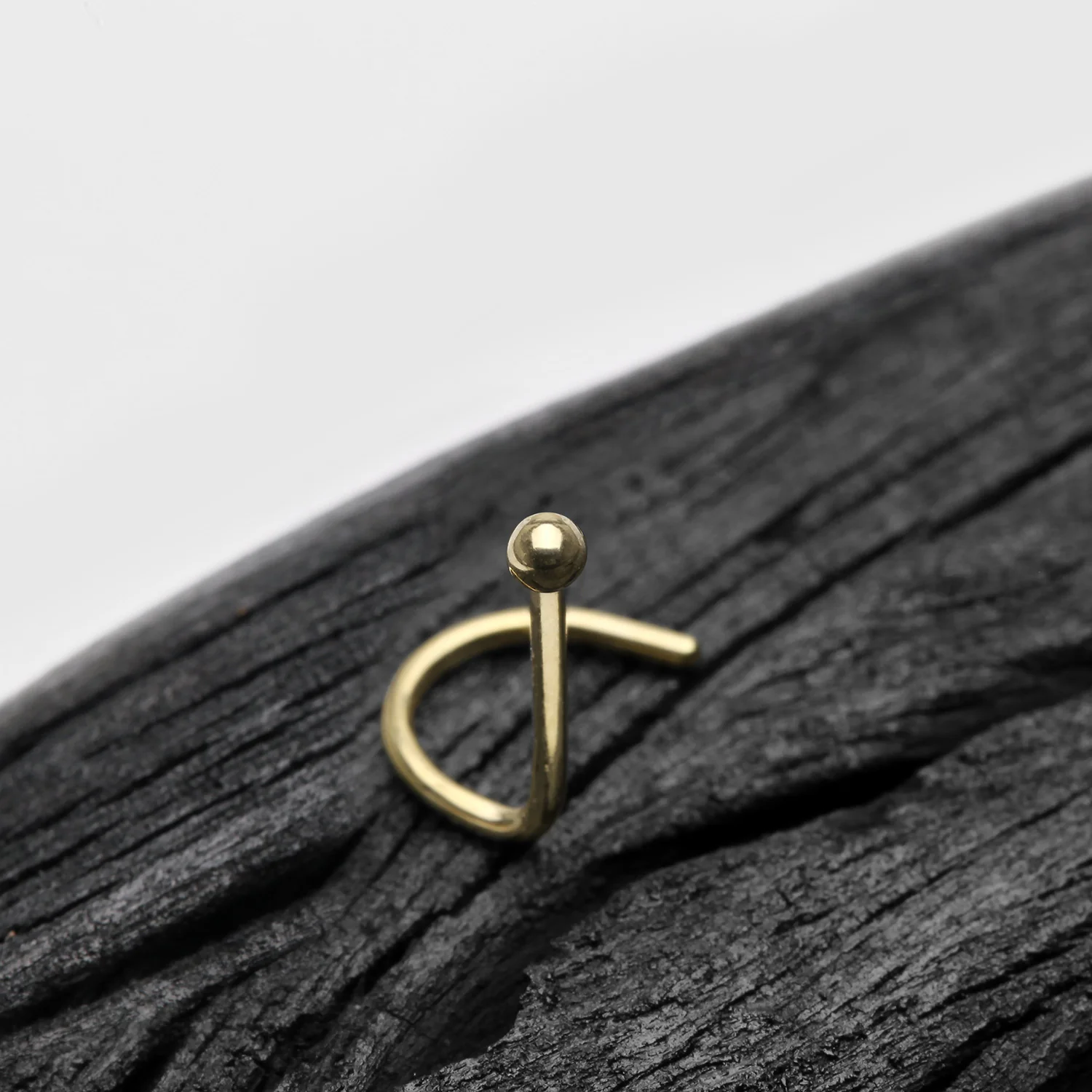 14 Karat Gold Solid Ball Top Nose Screw Ring - Image 2