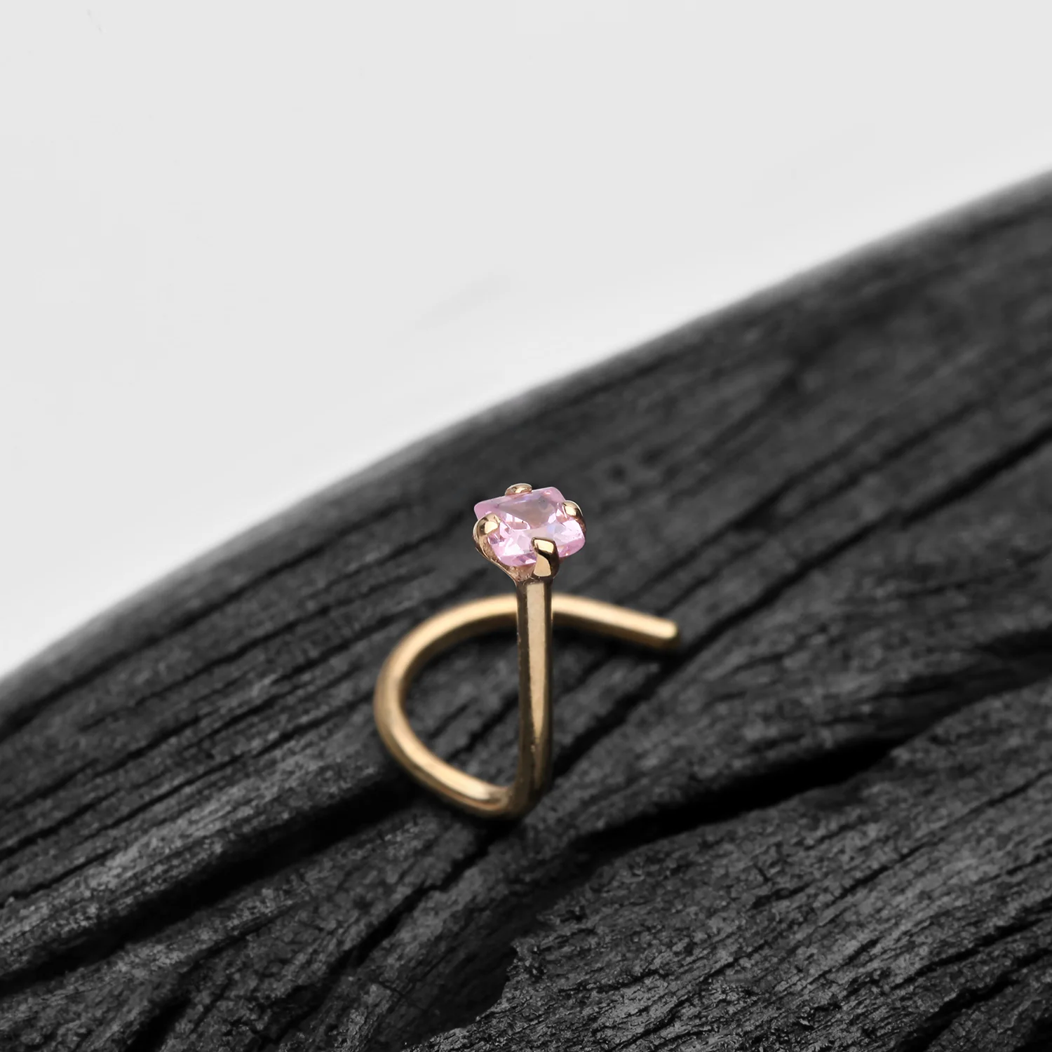 14 Karat Gold Square Prong Set Gem Sparkle Nose Screw Ring - Image 2