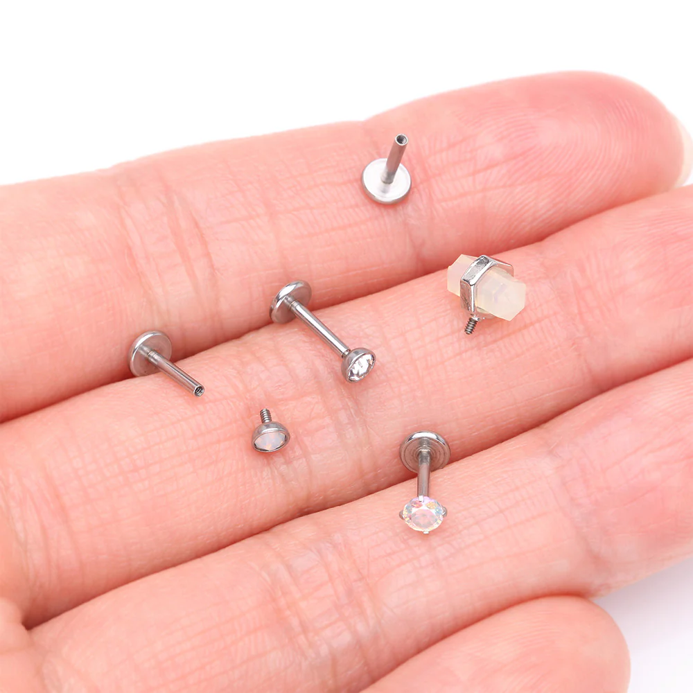 4 Pcs of Assorted Gemstone Crystal Internally Threaded Labret Package - Image 4