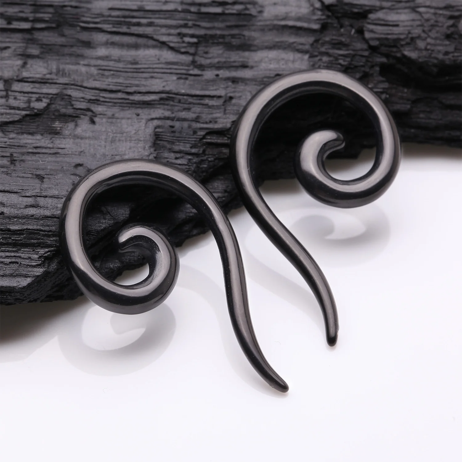 A Pair of Blackline Steel Spiral Tail Ear Weight Hanger Plug - Image 2