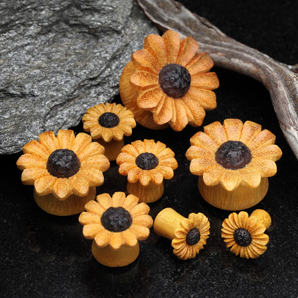 A Pair of Classic Sunflower Jackfruit Wood Handcarved Ear Gauge Plug - Image 3