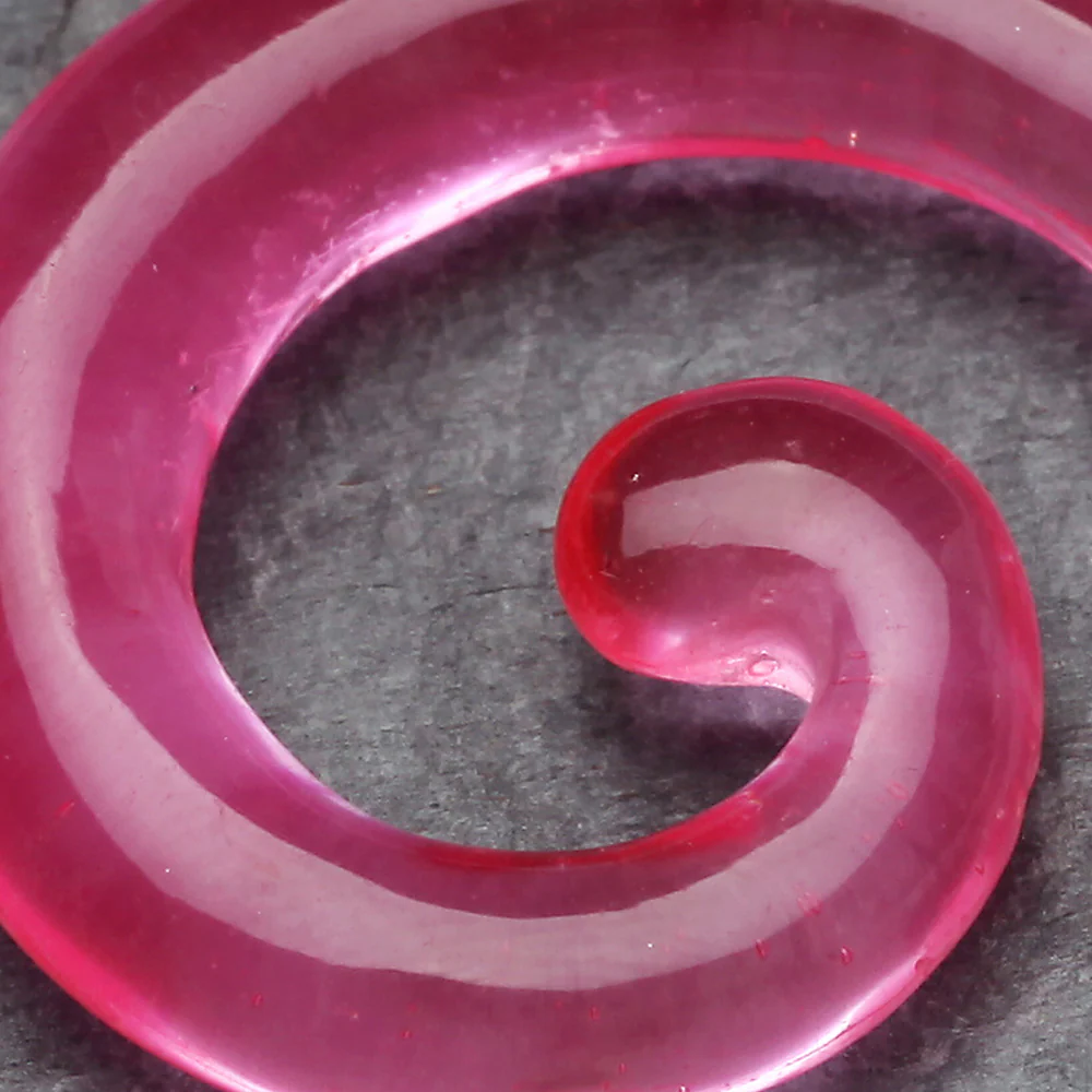 A Pair of Claw Hook Acrylic Ear Gauge Taper Hanger - Image 3