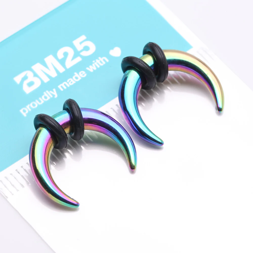 A Pair of Colorline Buffalo Pincher Hanging Steel Taper with O-Rings - Image 4