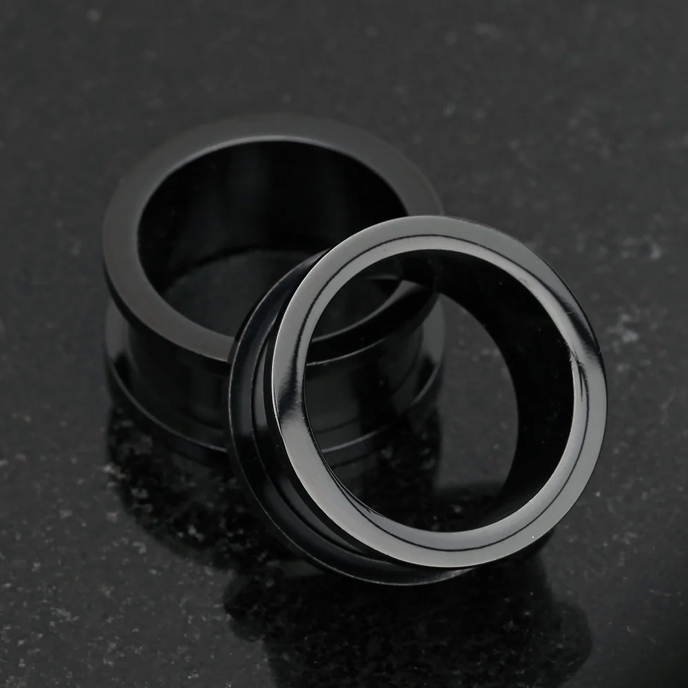 A Pair of Blackline Steel Screw-Fit Ear Gauge Tunnel Plug - Image 5