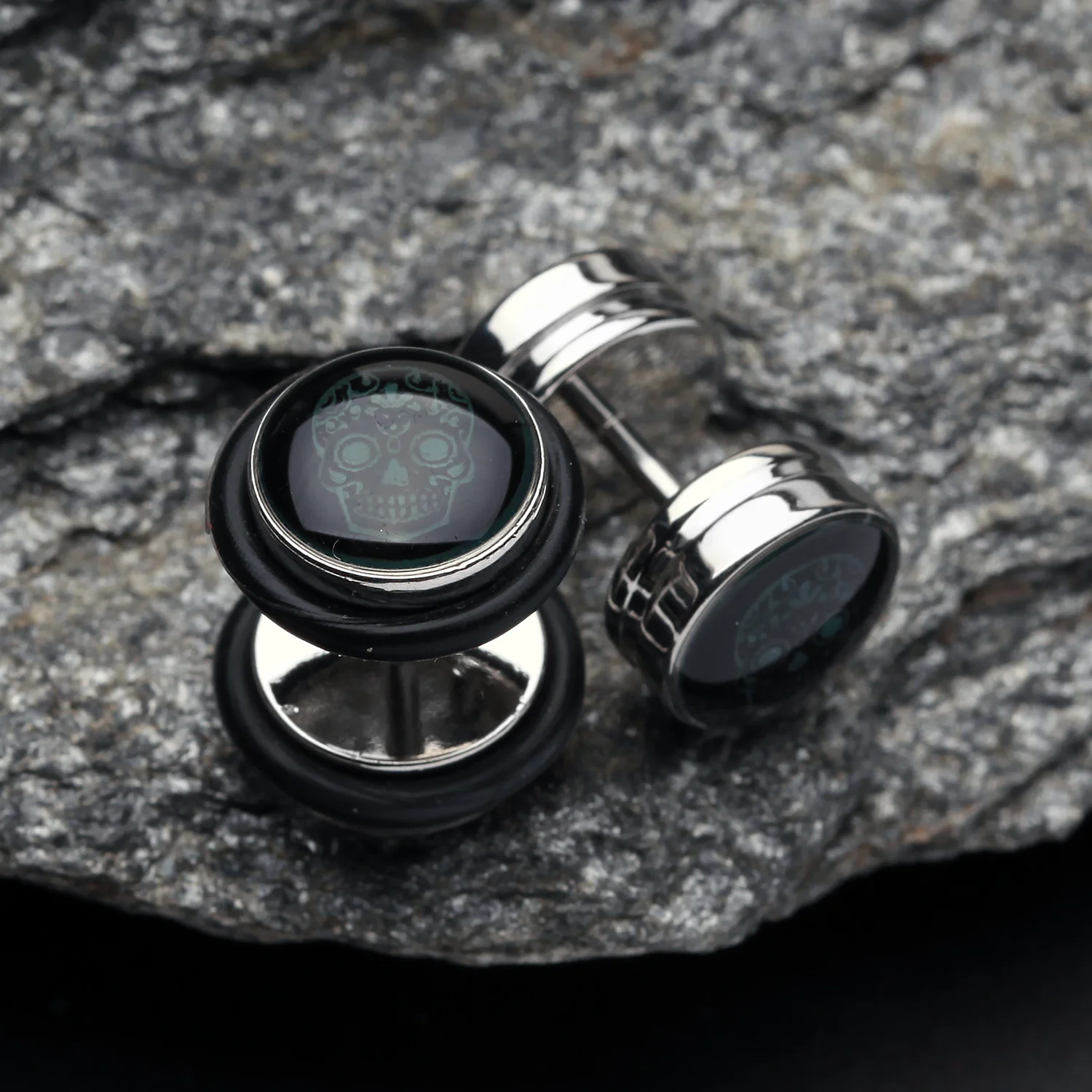 A Pair of Glow in the Dark Sugar Skull Steel Fake Plug with O-Rings - Image 2