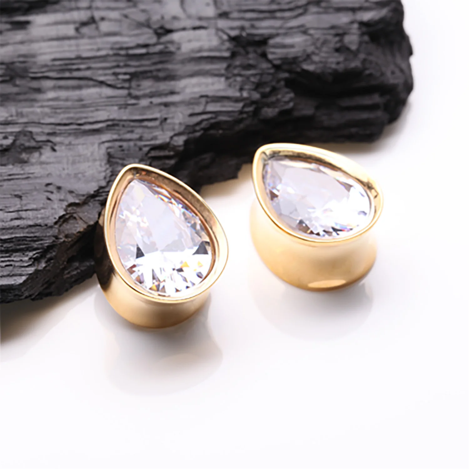 A Pair of Golden Brilliant Gem Sparkle Teardrop Double Flared Plug - Image 2