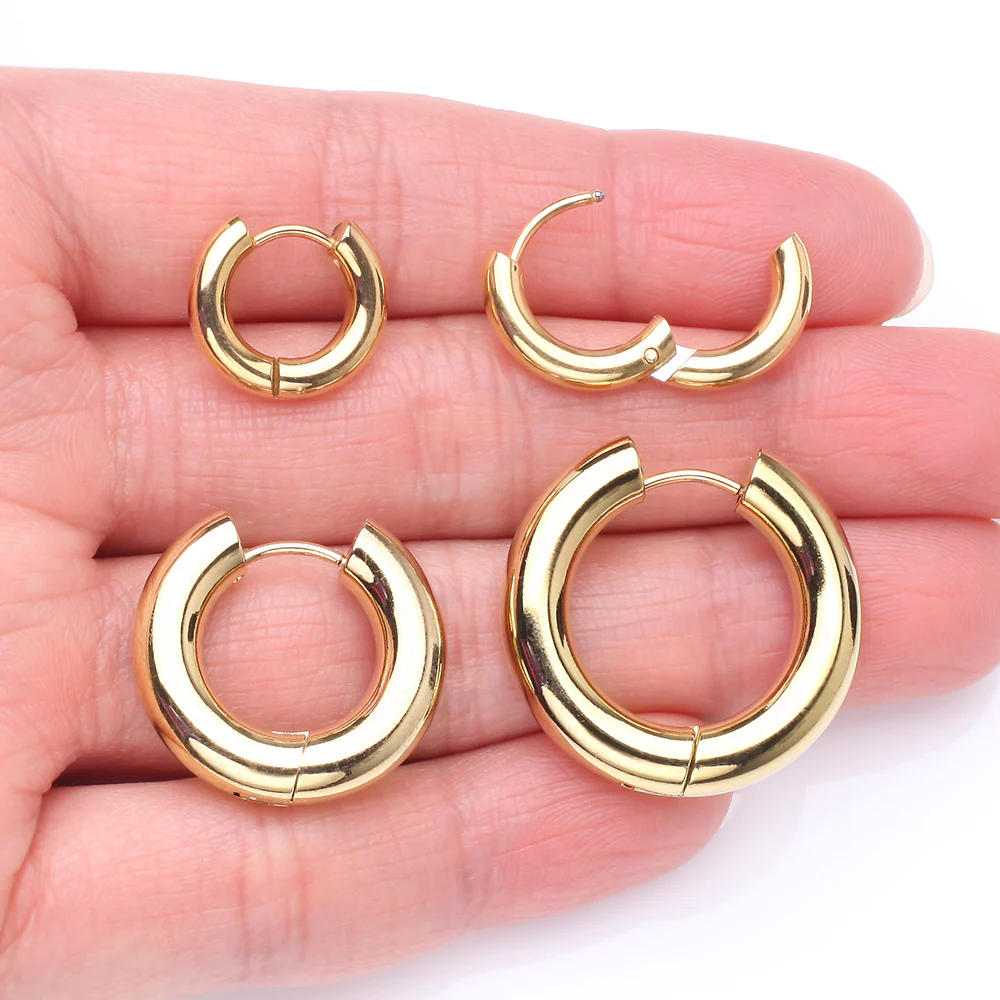 A Pair of Golden Simple Hinged Huggie Hoop Steel Earring - Image 3
