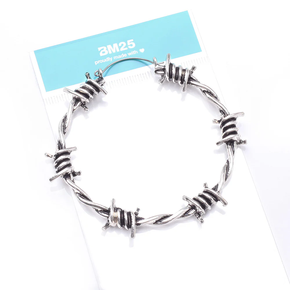 A Pair of Grunge Barbed Wire Plug Hoop Earring - Image 4