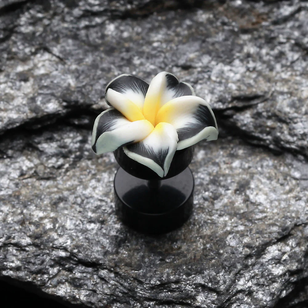 A Pair of Hawaiian Plumeria Flower Acrylic Fake Plug - Image 3