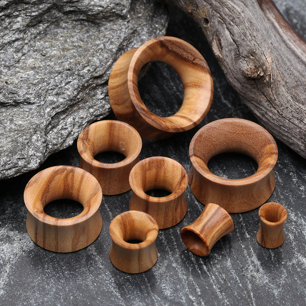 A Pair of Olive Wood Organic Double Flared Tunnel Plug - Image 3