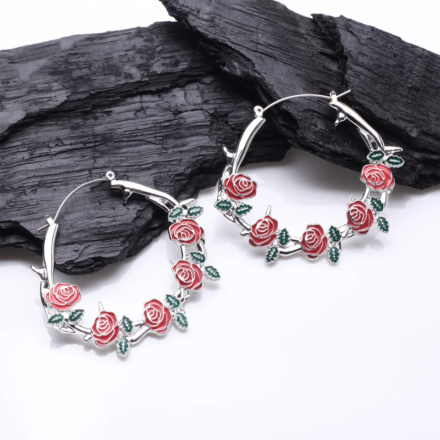 A Pair of Rose Garden Tattoo Art Plug Hoop Earring - Image 2