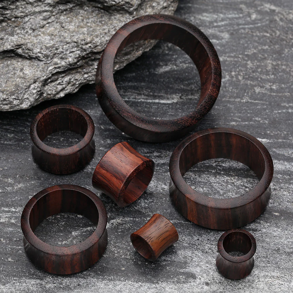 A Pair of Rosewood Double Flared Tunnel Plug - Image 3