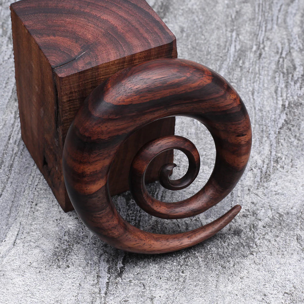 A Pair of Rosewood Super Spiral Hanger Plug - Image 4