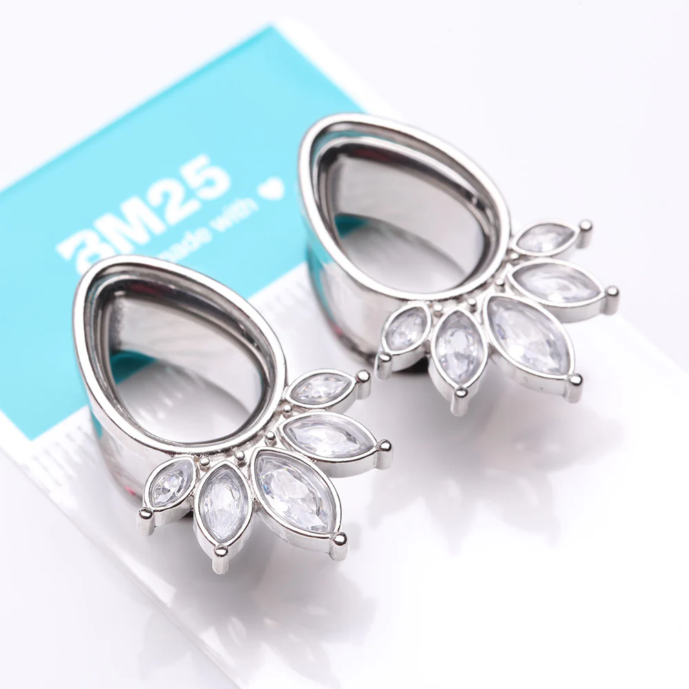 A Pair of Royal Marquise Floral Sparkle Teardrop Double Flared Tunnel Plug - Image 4