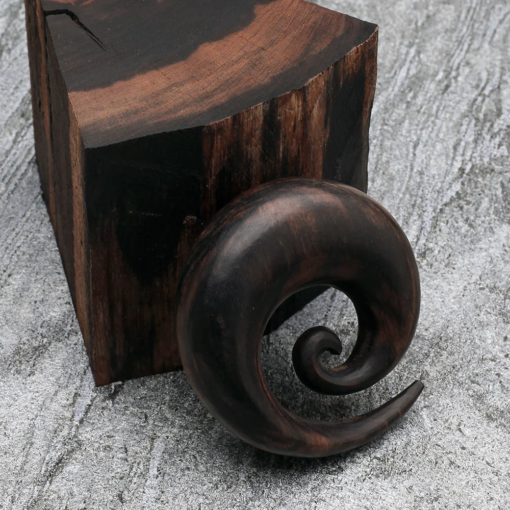 A Pair of Tiger Ebony Wood Spiral Hanger Plug - Image 4