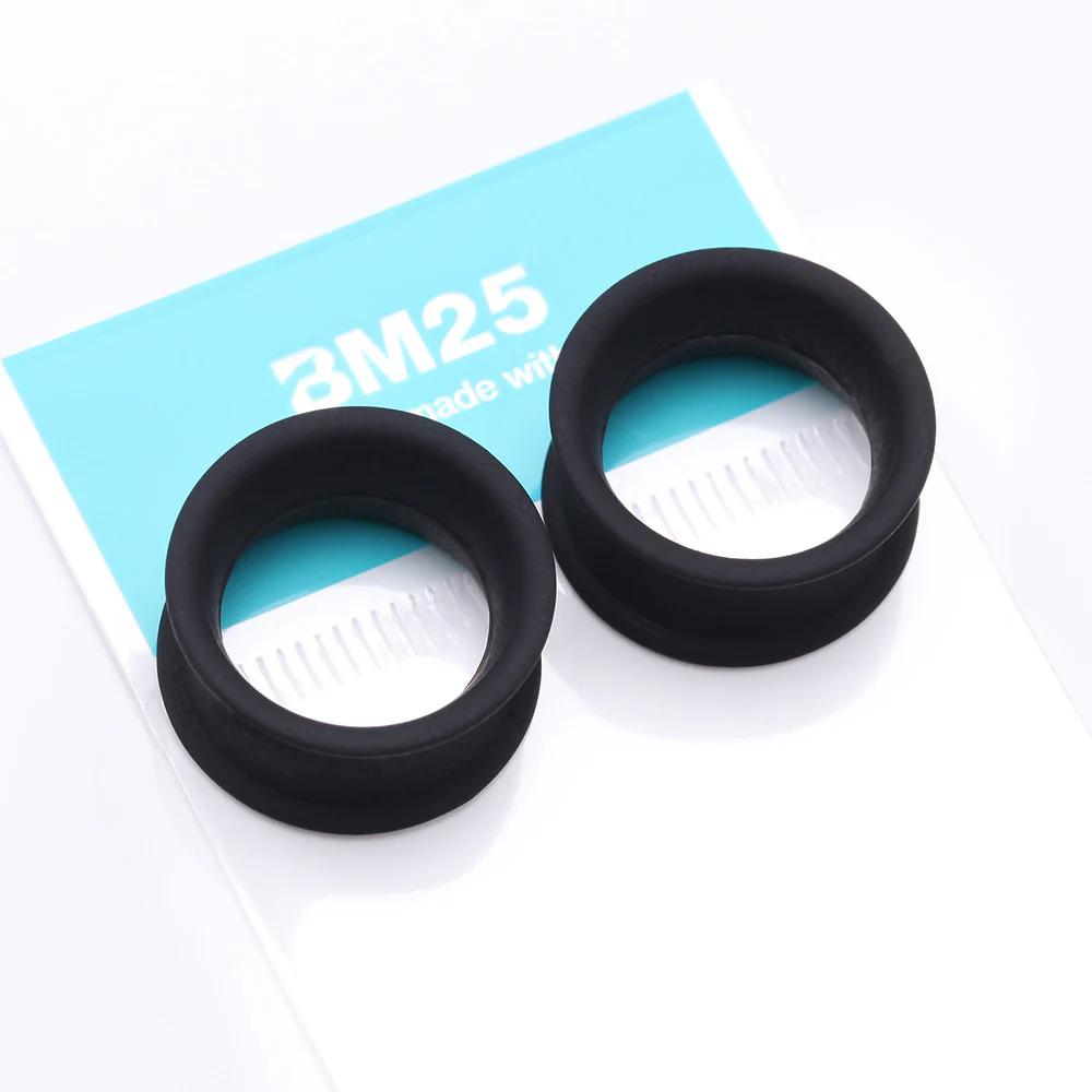 A Pair of Ultra Flexible Flat Black Silicone Double Flared Tunnel Plug - Image 5
