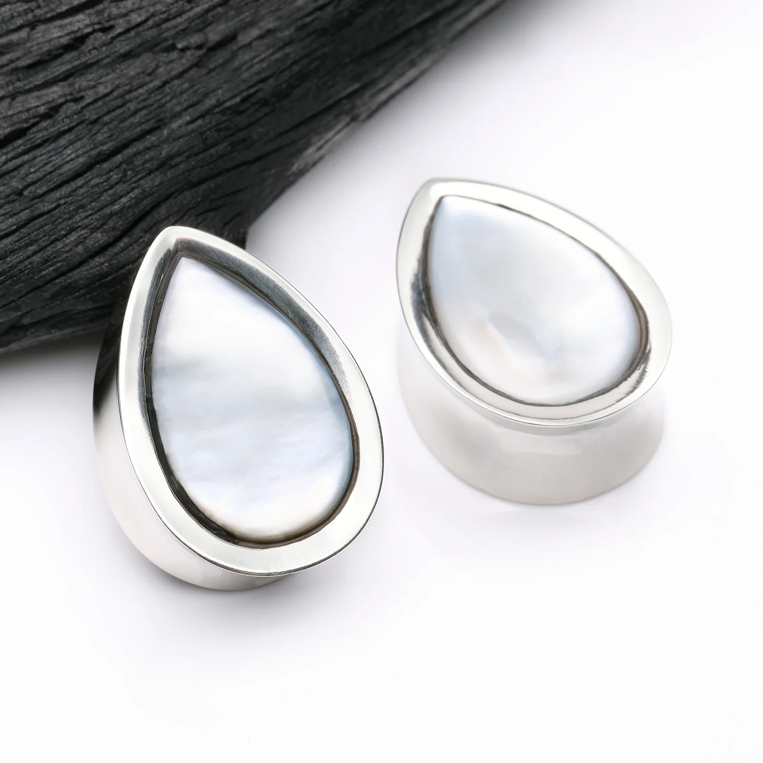 A Pair of White Brass Bali Mother of Pearl Inlay Teardrop Double Flared Plug - Image 2