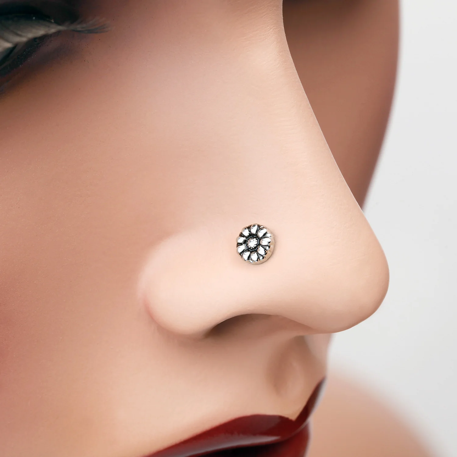 Antique Daisy L-Shaped Nose Ring - Image 2