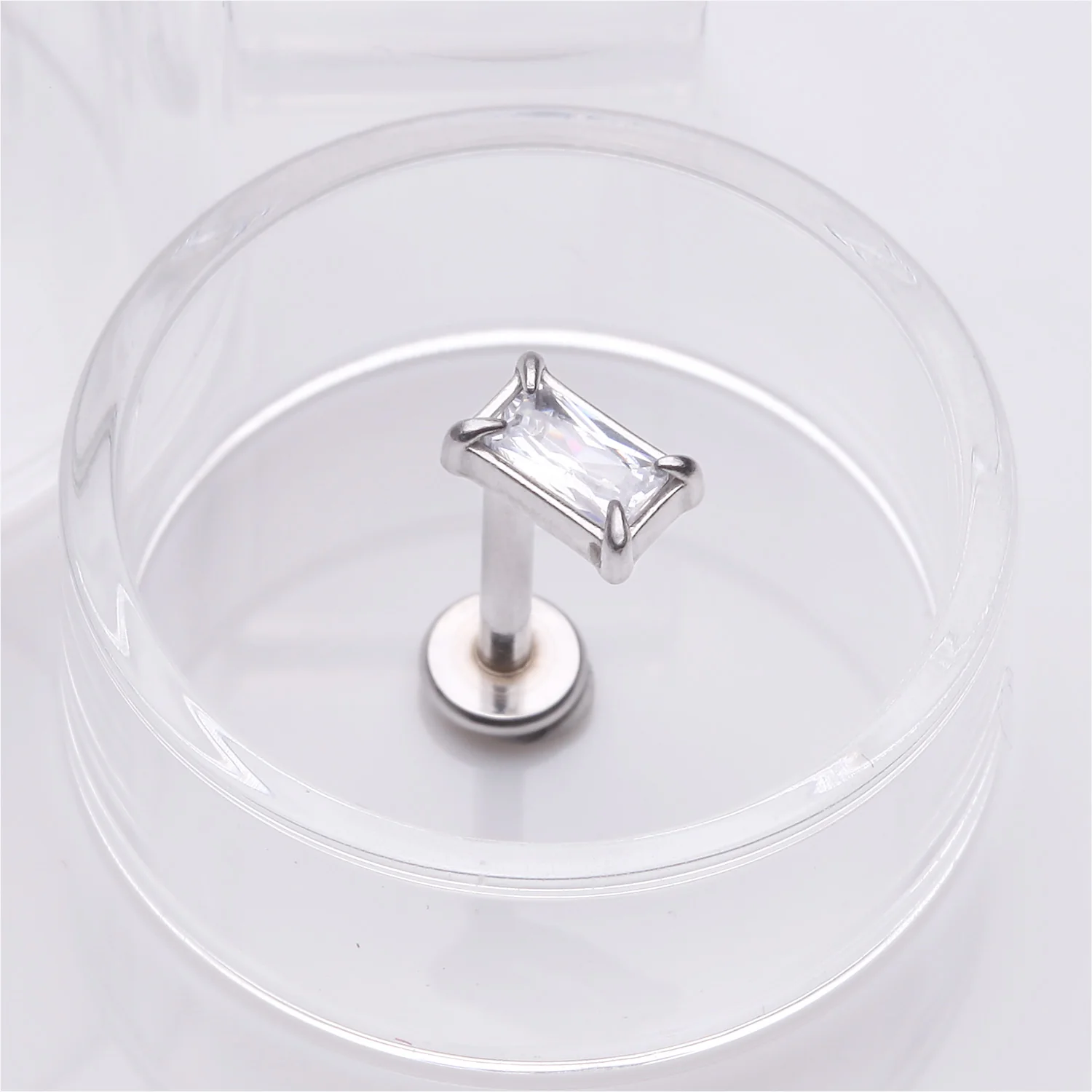 Baguette Prong Set Sparkle Top Internally Threaded Labret Flat Back Stud - Image 2