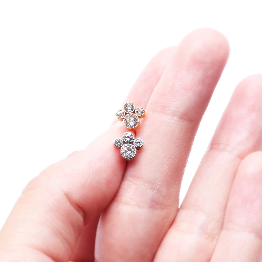 Bali Bauble Sparkle Top Internally Threaded Steel Labret - Image 5