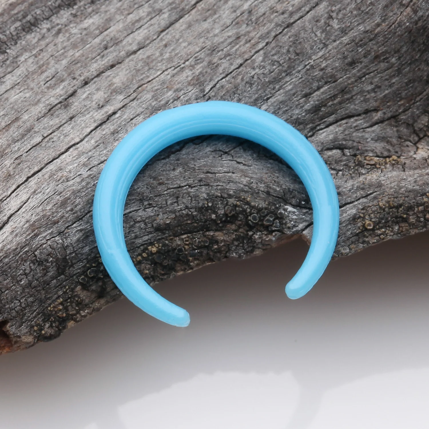 Bio-Flexible Soft Touch Septum Retainer - Image 2