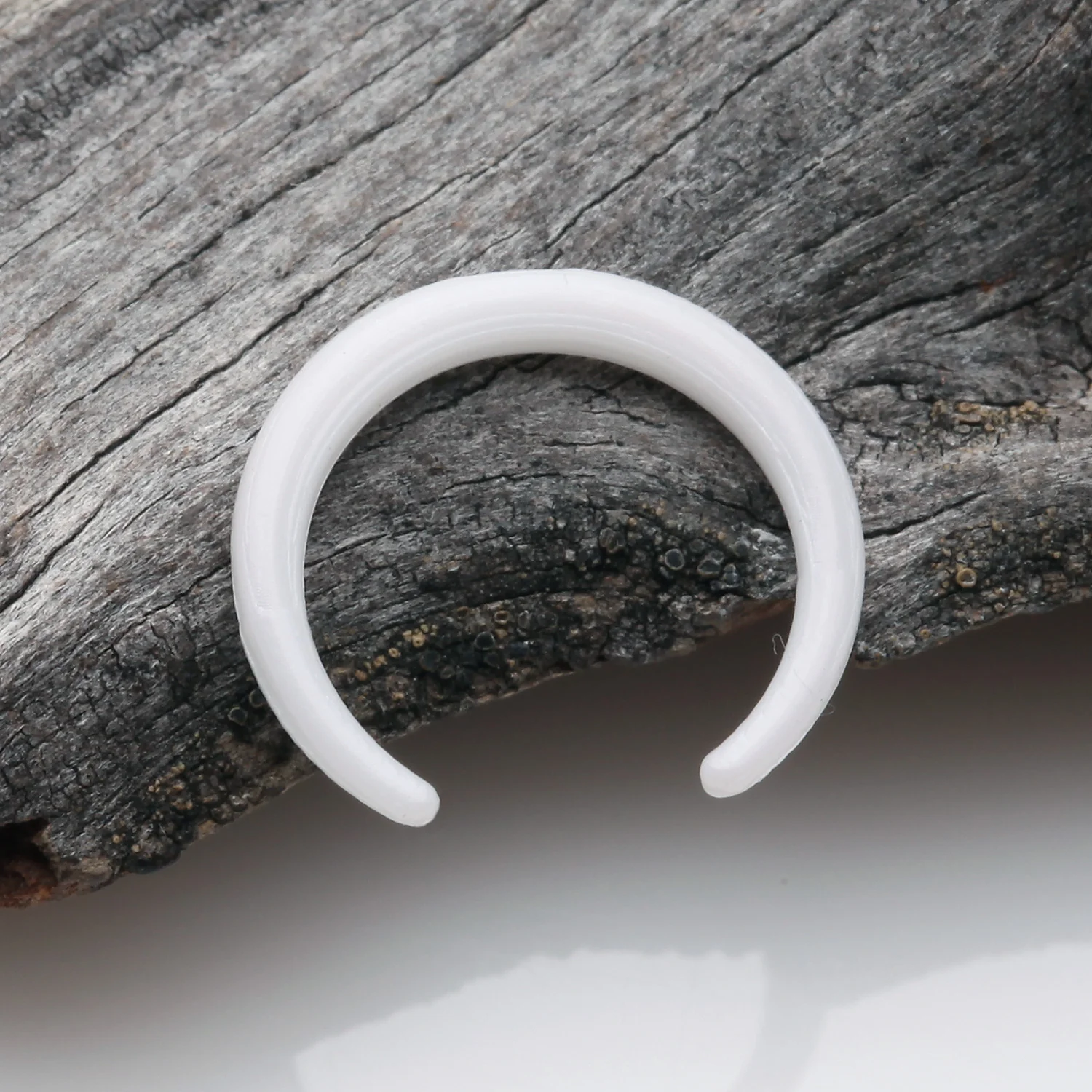 Bio-Flexible Soft Touch Septum Retainer - Image 2