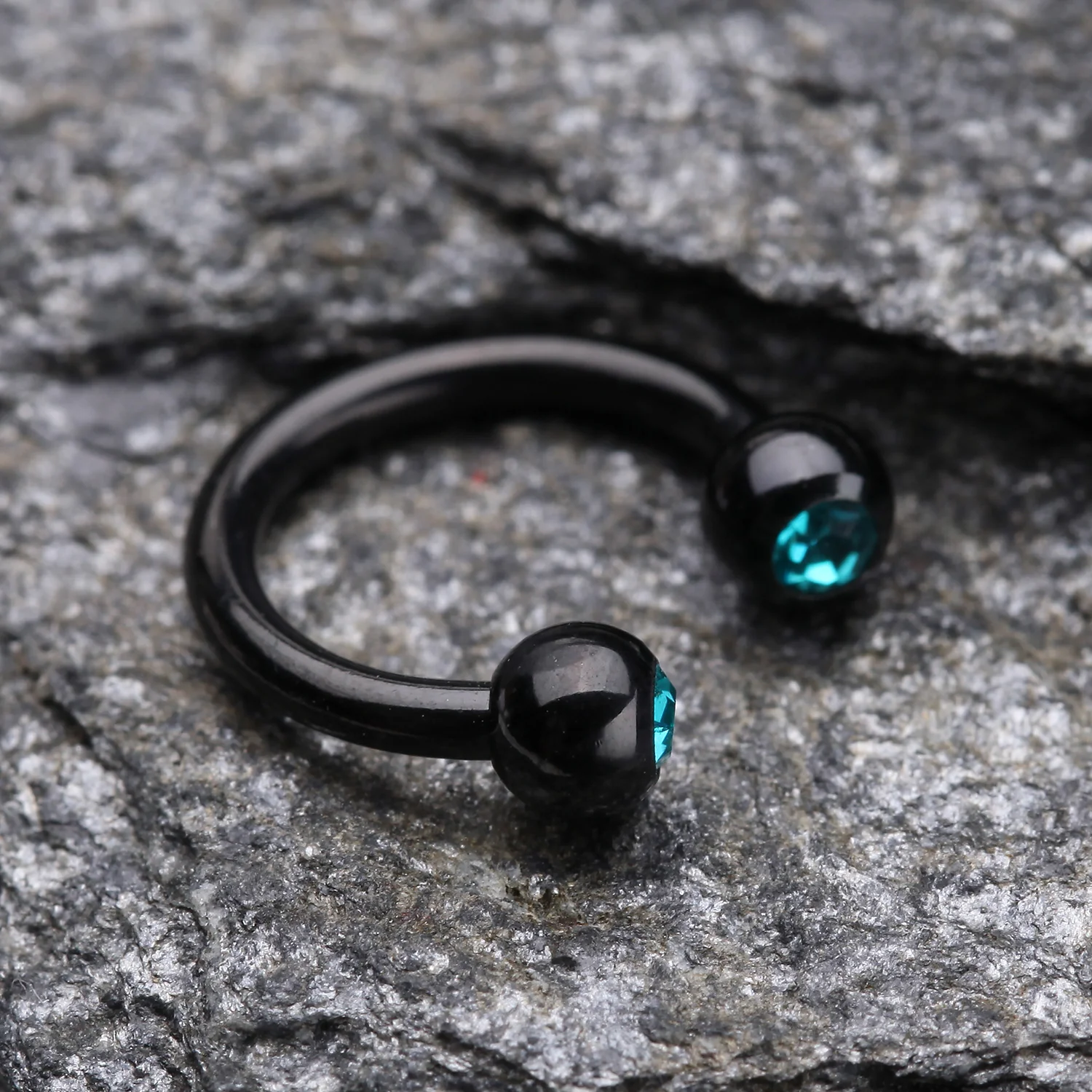 Blackline PVD Gem Ball Horseshoe Circular Barbell - Image 2