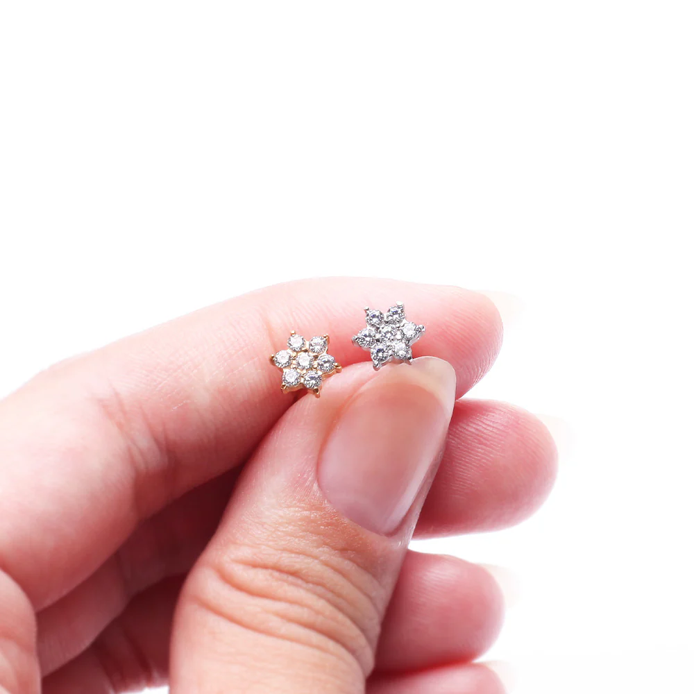 Brilliant Sparkle Spring Flower Top Internally Threaded Steel Labret - Image 5