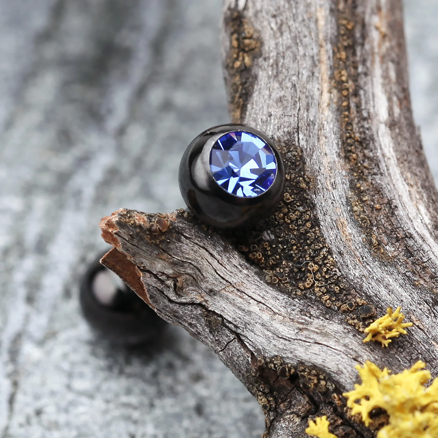 Blackline PVD Basic Gem Ball Barbell Tongue Ring - Image 2