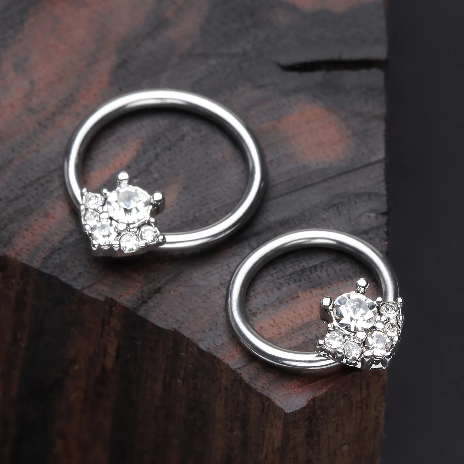 Elegance Dazzle Sparkle Captive Bead Ring - Image 2