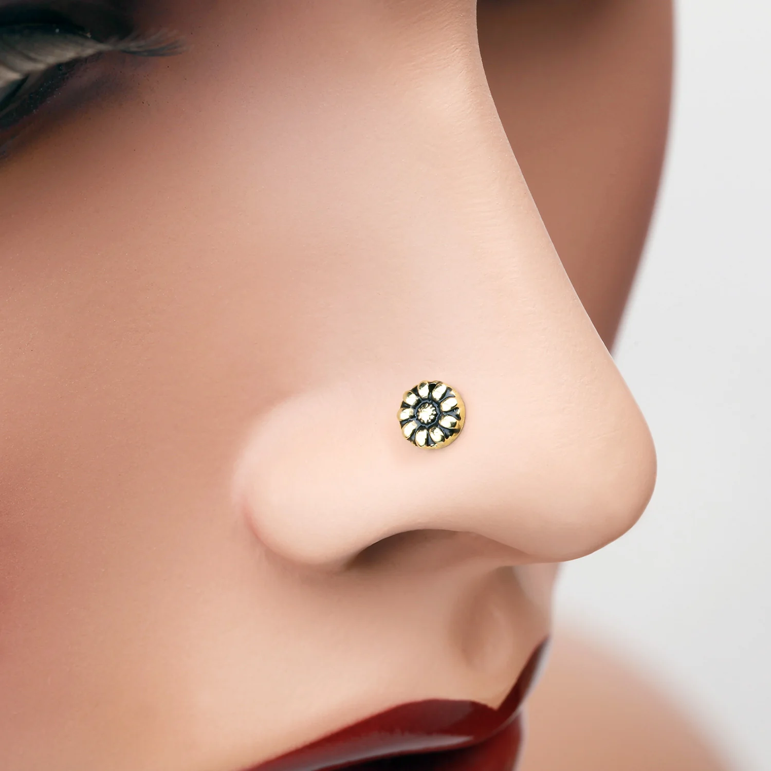 Golden Antique Daisy L-Shaped Nose Ring - Image 2