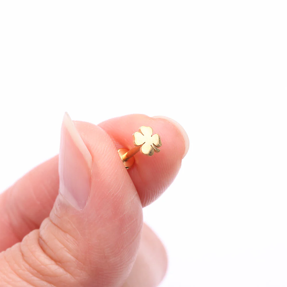 Golden Lucky Charm Clover Top Internally Threaded Labret Flat Back Stud - Image 3