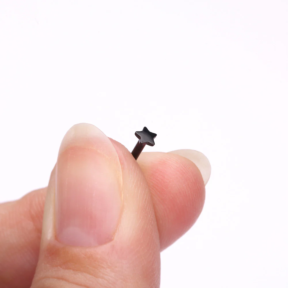 Implant Grade Titanium Blackline Star Top Internally Threaded Flat Back Stud Labret - Image 3