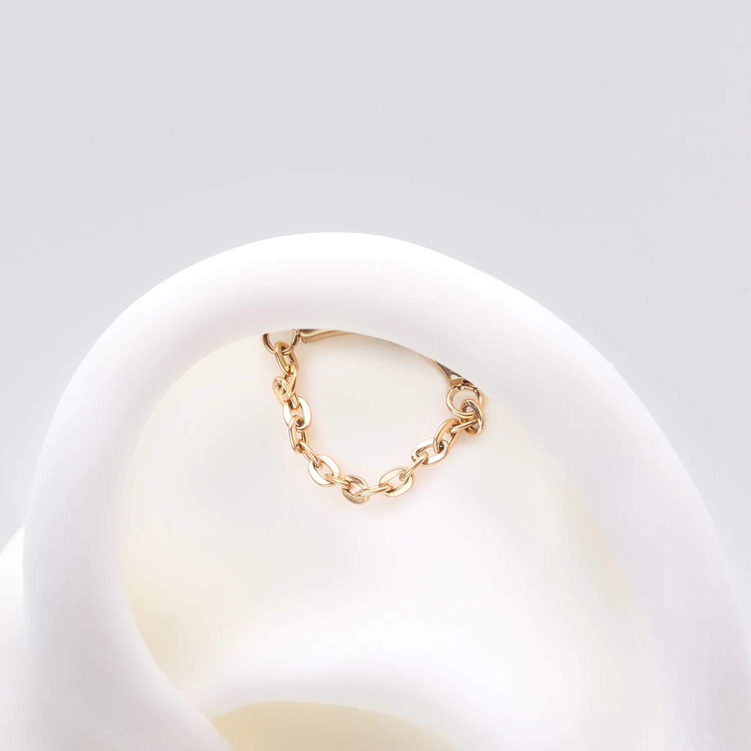 Implant Grade Titanium Golden Modern Curve Chained Internally Threaded Labret - Image 2