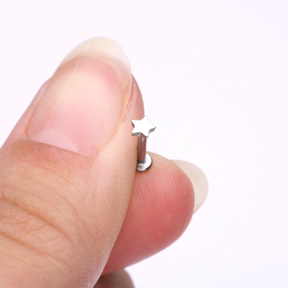 Implant Grade Titanium Star Top Internally Threaded Flat Back Stud Labret - Image 3