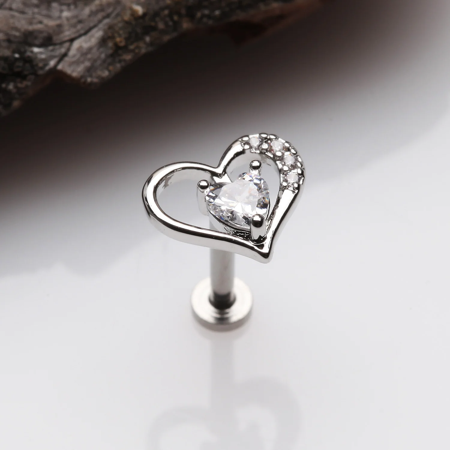 Journey Heart Solitaire Sparkle Internally Threaded Labret - Image 2