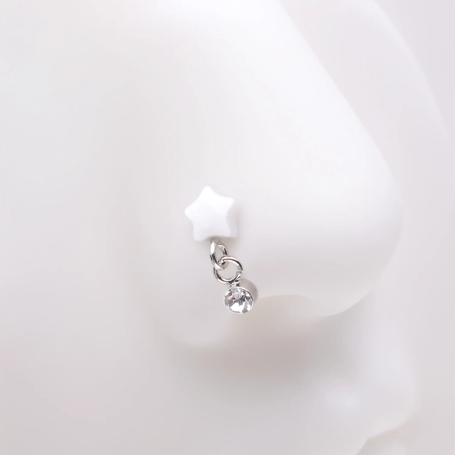 Kawaii Pop Fluffy Star Dangle Sparkle L-Shaped Nose Ring - Image 2