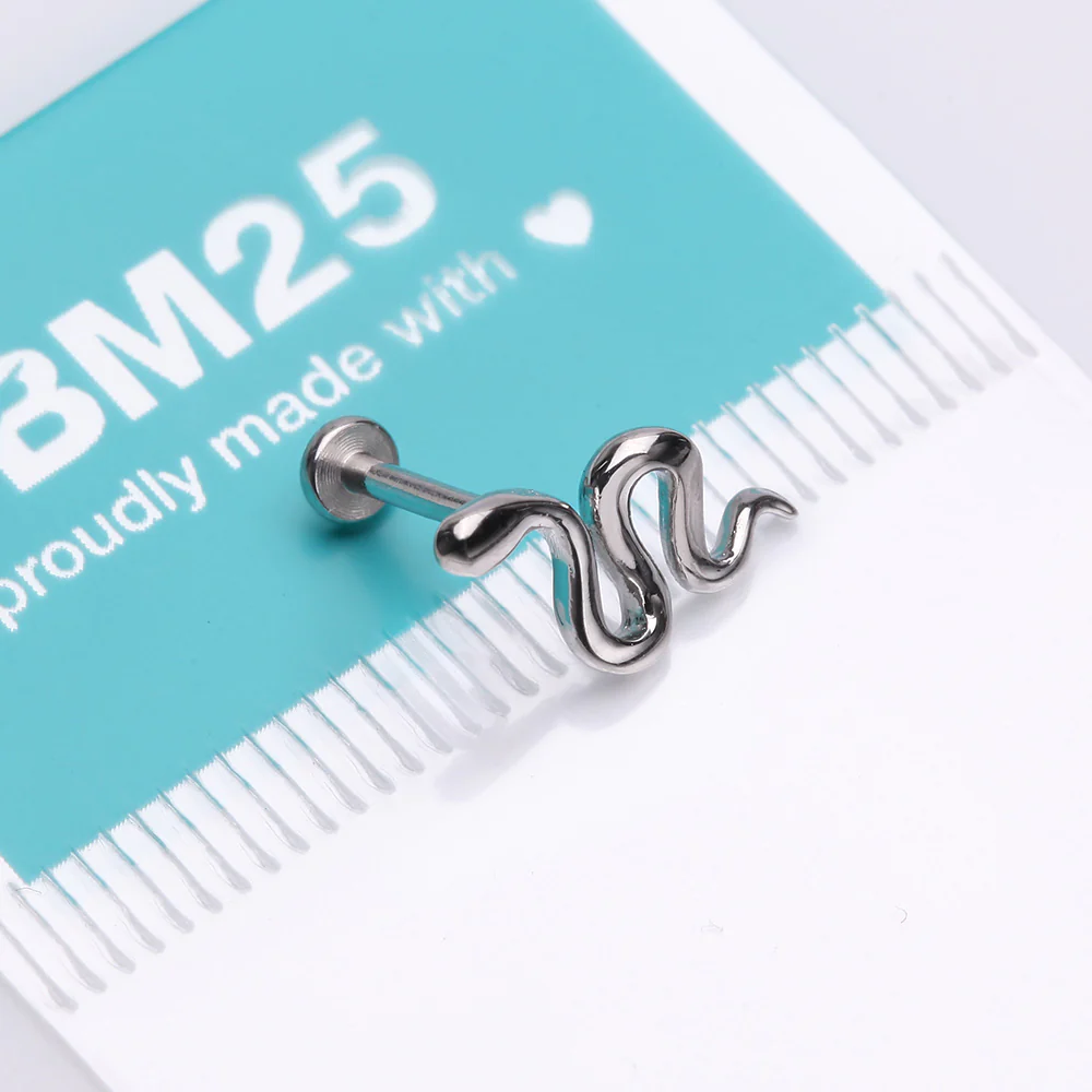 Slithering Silk Snake Internally Threaded Steel Labret - Image 4