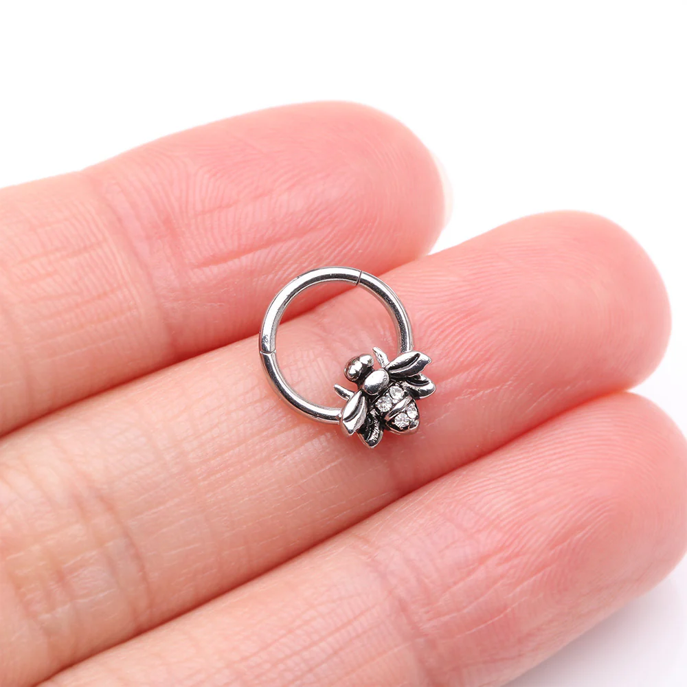 Vintage Honey Bee Sparkle Seamless Clicker Hoop Ring - Image 3
